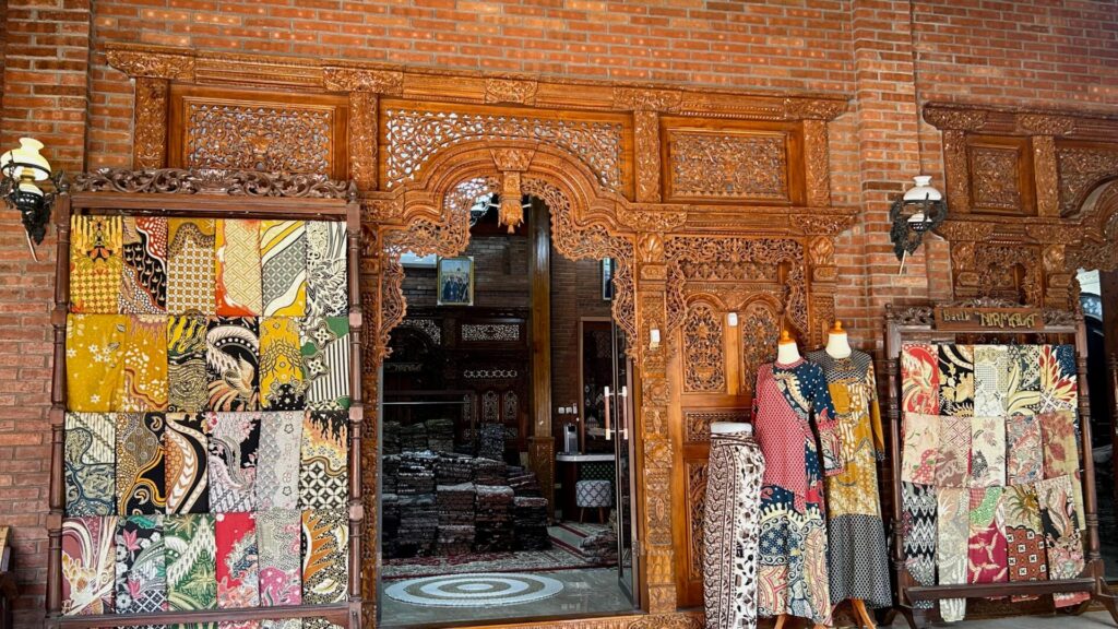 Pabrik batik solo